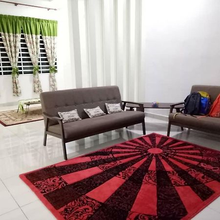 Seri Homestay 293スンガイ・プタニ エクステリア 写真