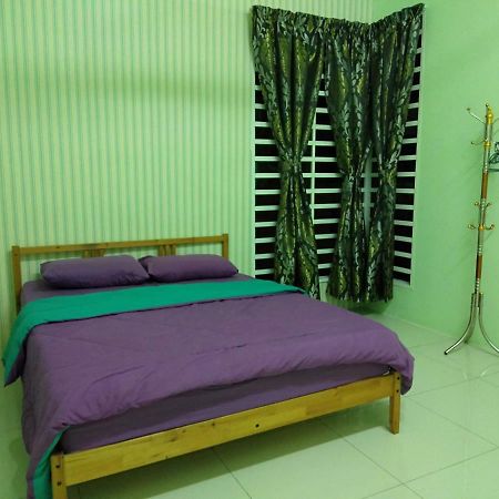 Seri Homestay 293スンガイ・プタニ エクステリア 写真